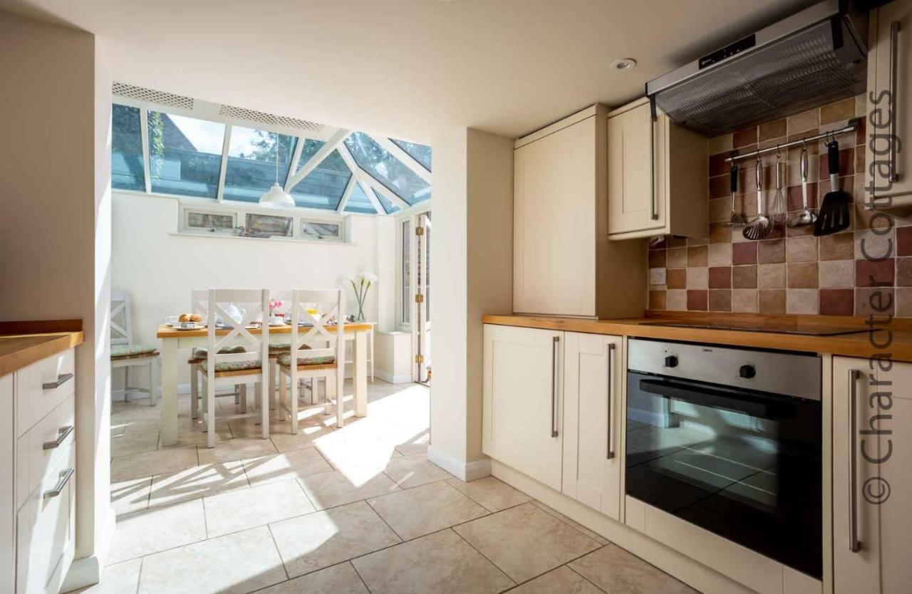 Bourton-on-the-Water Weir Cottage מראה חיצוני תמונה