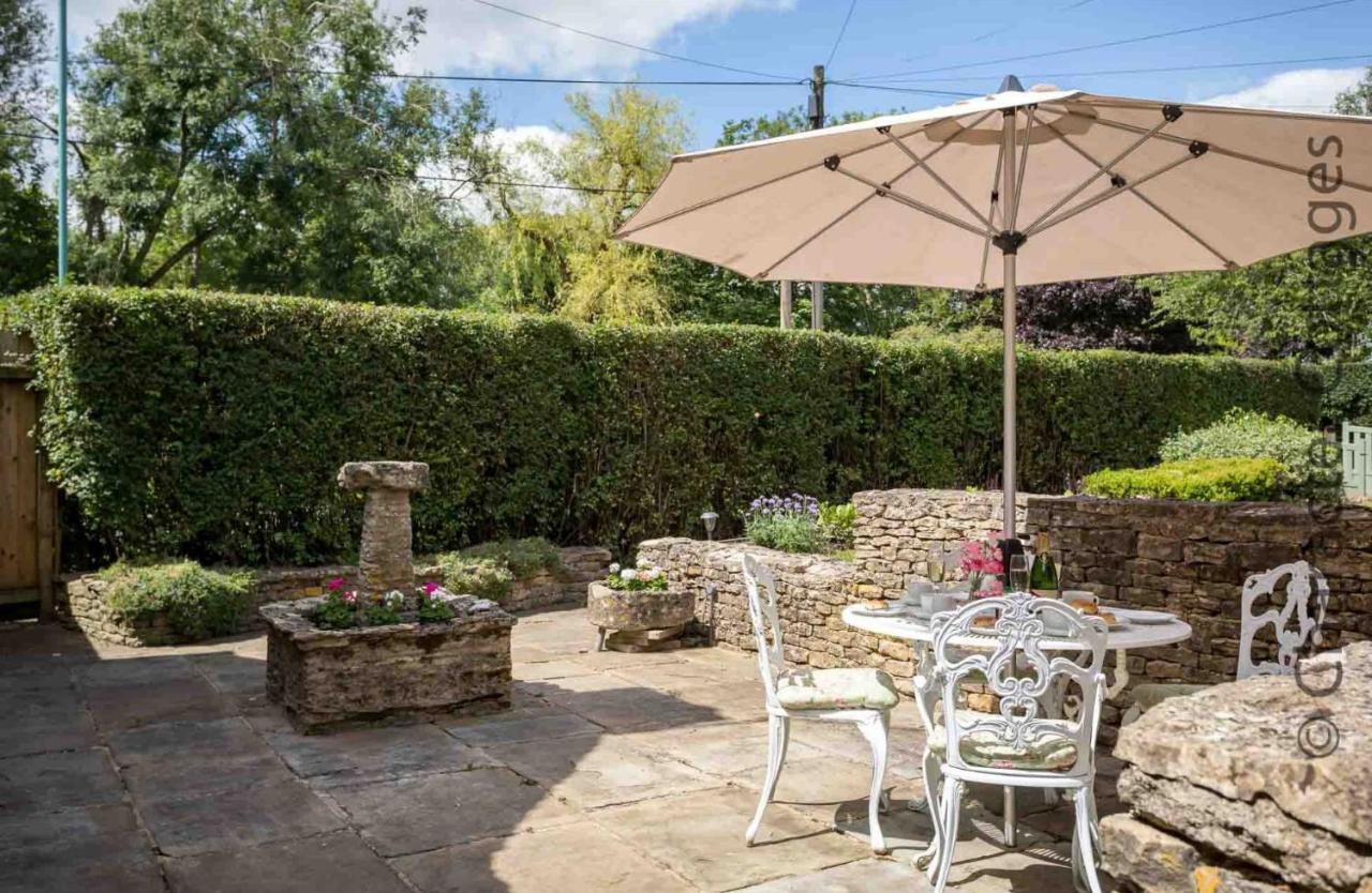 Bourton-on-the-Water Weir Cottage מראה חיצוני תמונה